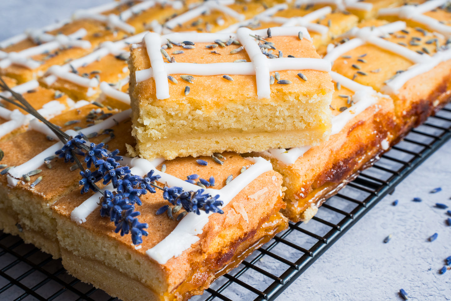 Lemon & Lavender Bakewell