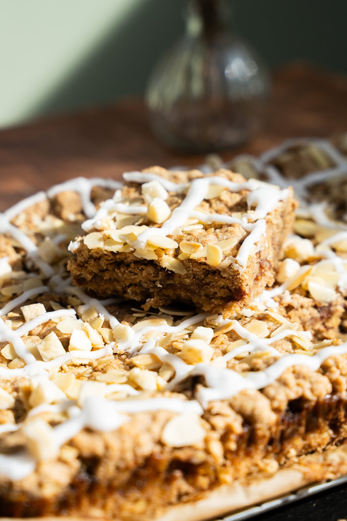 Date & Apple Slice vegan Tray cake